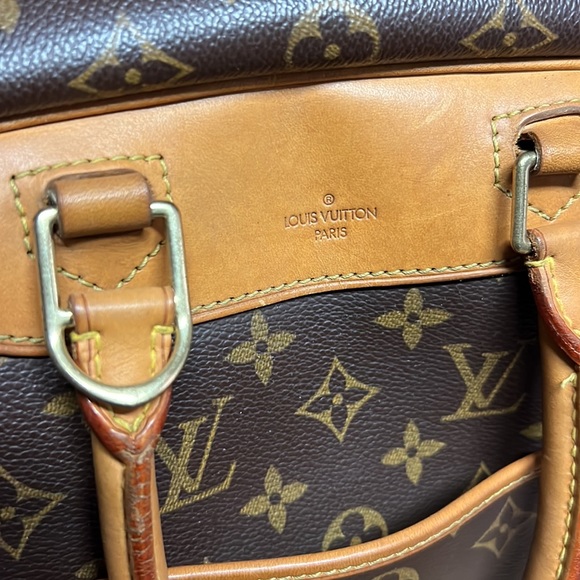 Authentic Louis Vuitton Deauville Satchel - Picture 2 of 8